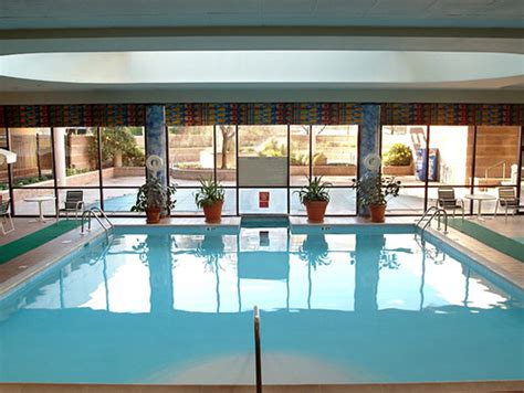 Marriott Newark New Jersey Hotel Pool | While staying at our… | Flickr