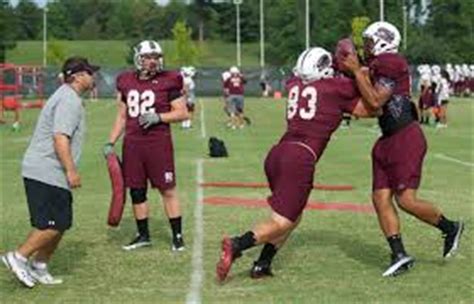 Offensive Linemen Run Blocking Drills - Youth Football Online