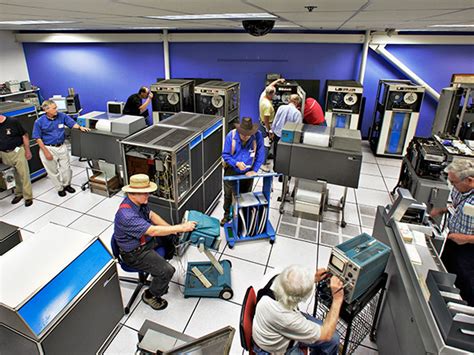 Rebuilding the IBM 1401 - IEEE Spectrum