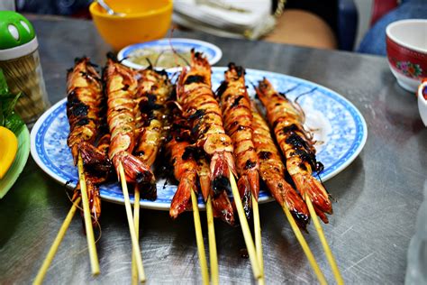 Best One-Day Culinary Tour To Vietnam