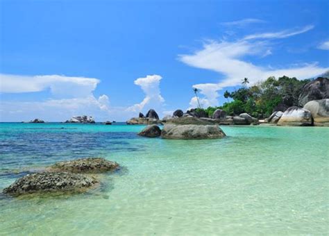 5 Pantai Tersembunyi di Belitung Favorit Wisatawan - Tokopedia Blog