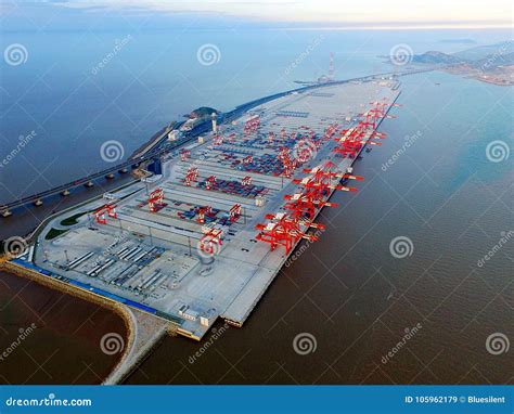 The Fourth Phase Project of Yangshan Deep Water Port in Shanghai Stock ...