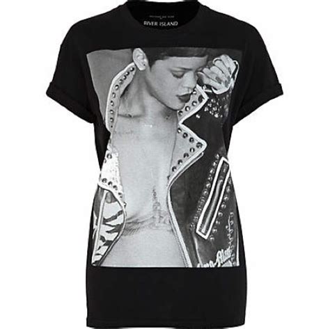 DIARY OF A CLOTHESHORSE: RIHANNA X RIVER ISLAND SWEATS AND T-SHIRTS (WOMEN)