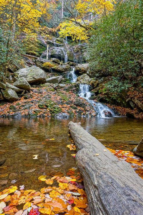 Catawba Falls Hiking - Beautiful Waterfall near Old Fort, NC