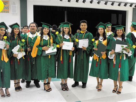 PHOTOS: Dublin High School Graduation 2018 – The Flash Today Erath County