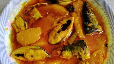 Hilsha fish with pumpkin curry recipe.মিষ্টি কুমড়া দিয়ে ইলিশ মাছের তরকারি। Bangladeshi fish ...