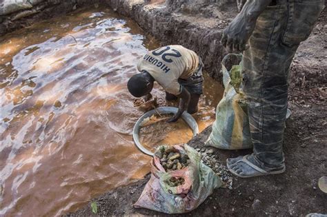 16 killed in Mali mine collapse