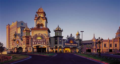 Hotels in Henderson NV | Las Vegas Hotels Off The Strip | Sunset Station