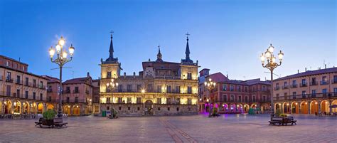 León: Discover its Culture and Gastronomy | a Guide by Cellar Tours™