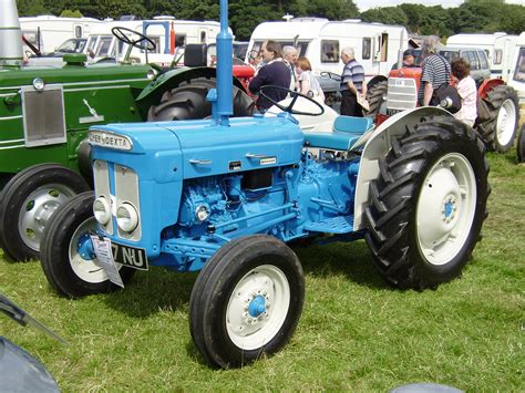 Fordson - Tractor & Construction Plant Wiki - The classic vehicle and machinery wiki