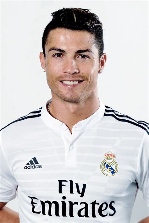 1Evka7m (Cristiano Ronaldo’s Real Madrid Official Portrait...)