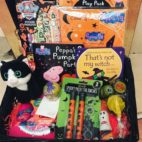 DIY Halloween Hamper Halloween gift basket for kids :) | Kids halloween gifts, Halloween gifts ...