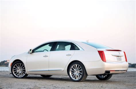 Review 2013 Cadillac XTS Luxury Sedan