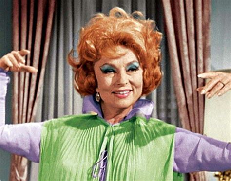 Agnes Moorehead | Agnes moorehead, Endora bewitched, Bewitched tv show