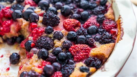 BEST BERRY COBBLER RECIPE! | STRAWBERRY | RASPBERRY | BLUEBERRY ...