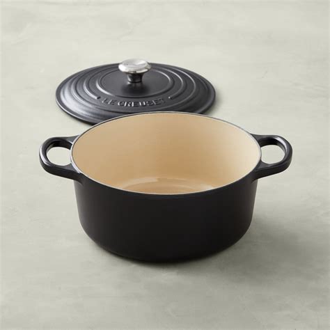 Le Creuset Signature Enameled Cast Iron Round Dutch Oven - Williams ...