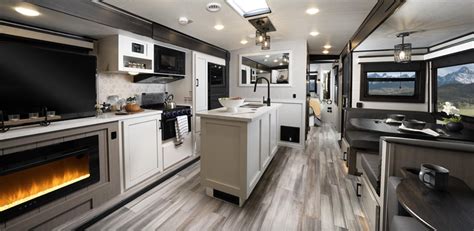 Jayco White Hawk Travel Trailer Reviews | Floorplans | Features | Available Models - RVingPlanet