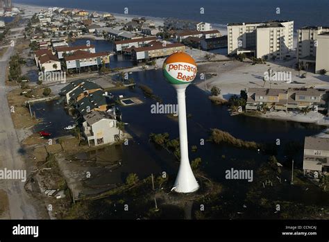 Hurricane ivan damage hi-res stock photography and images - Alamy