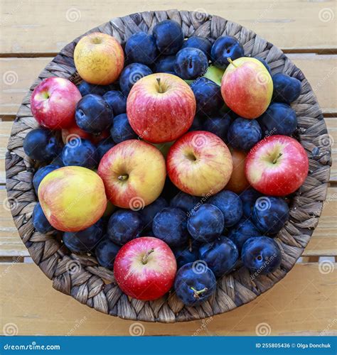 Plate of Plums and Apples on Wooden Table, Top View Stock Photo - Image of autumn, healthy ...