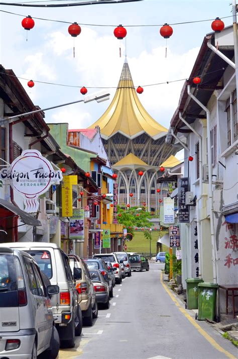 kuching malaysia guide sarawak21 - Living + Nomads – Travel tips, Guides, News & Information!