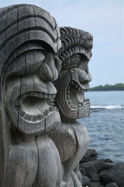 tikis at the Place of Refuge | Tiki art, Tiki statues, Tiki hawaii