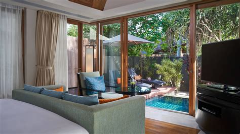 Phuket Beach Hotel | Renaissance Phuket Resort & Spa