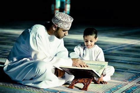 7 Keutamaan Belajar Al-Quran dan Pahala Membaca Al-Quran