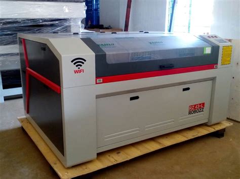 Acrylic Cutting Machine at Best Price in India