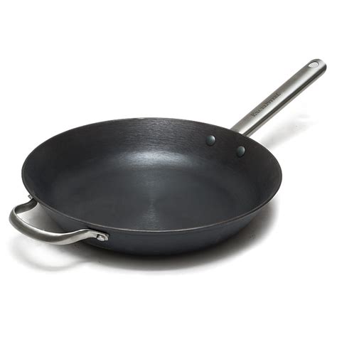 Lightweight Cast-Iron Skillets | America's Test Kitchen