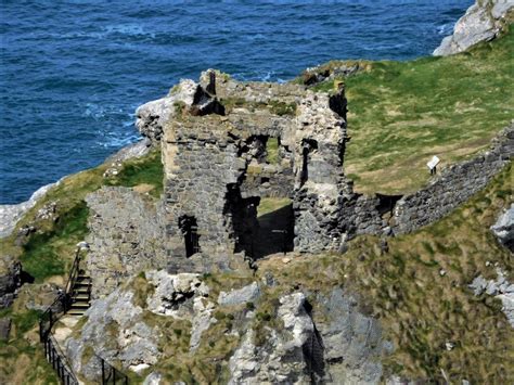 Kinbane Castle - A Hidden Gem on County Antrim's Coast - Belfast Entries