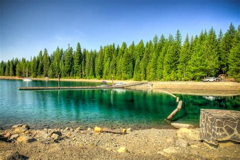 Hoodoo's Crescent Lake Resort | Scenic Views