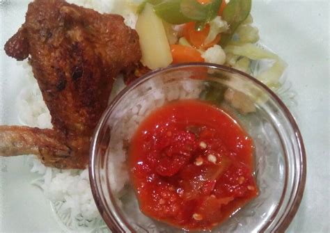 Resep Ayam goreng sambel mentah oleh Siti Misriyah - Cookpad