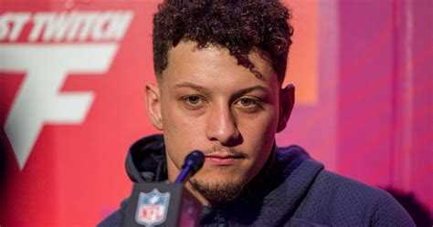 Patrick Mahomes: Dad Took It 'A Little Far' With Comments About Bears ...