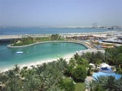 Best Hotels For You: Sheraton Abu Dhabi Hotel & Resort