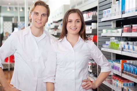 Pharmacy Technician Salary - Healthcare Salary World