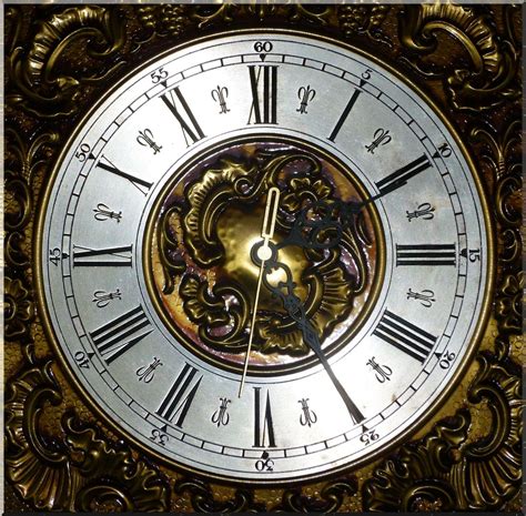 15 Beautiful Photographs Of Clocks That Remind Us That Time Flies | Clock, Vintage clock, Clock face