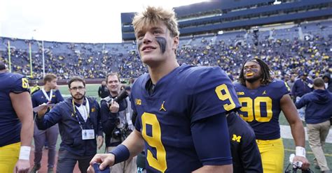 INTERVIEW: JJ McCarthy 'loyal' to Michigan, lessons from CFP loss 'honestly the best thing for us'