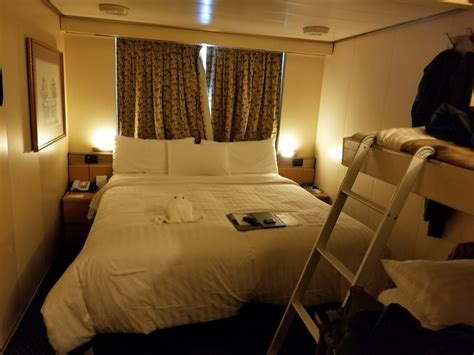 Large Oceanview Stateroom, Cabin Category SD, Oosterdam