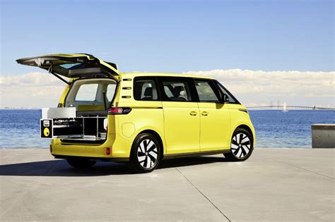 Le Volkswagen ID. Buzz se transforme déjà en van aménagé