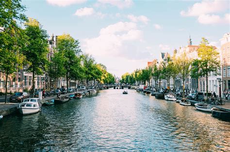 Cruising The Amsterdam Canals Is About To Become Much More Sustainable ...