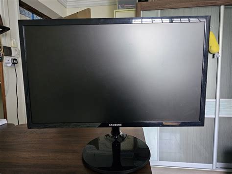 Samsung 22inches Monitor, Computers & Tech, Office & Business ...