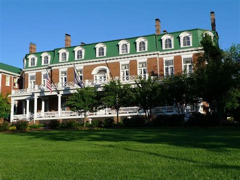 Martha Washington Inn | Abingdon Virginia | Real Haunted Place