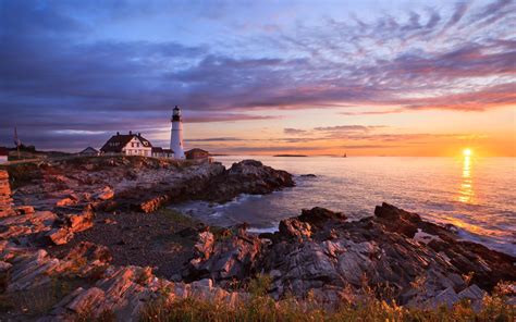 Sunrise at Portland Head Light | Portland head light, Lighthouse ...