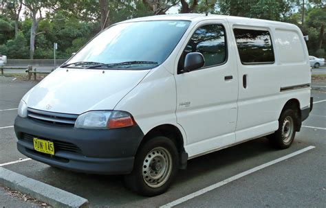 File:1995-2001 Toyota Hiace SBV (RCH12R) van 01.jpg - Wikipedia