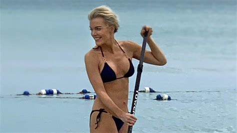 Megyn Kelly Flaunts Her Toned Bikini Bod While Paddleboarding in the Bahamas