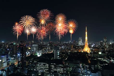 New Year in Japan – Experiencing Oshogatsu in Style Fireworks Festival ...