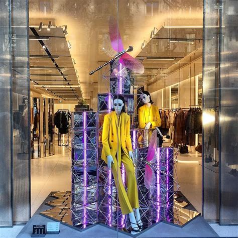 ZARA, Corner Boulevard Haussmann/Rue Lafayette, Paris, France, “Dragonfly: Transformation, Ill ...