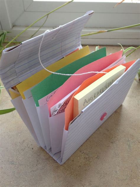 DIY Expandable Index Card Holder (using Cardboard) | Diy index cards ...