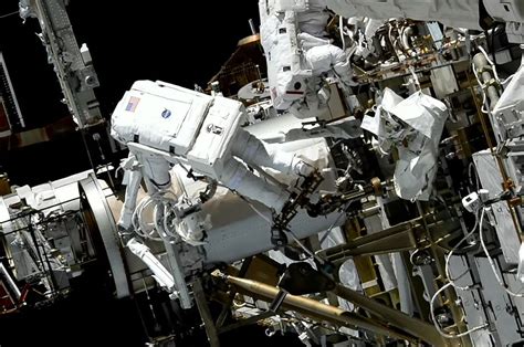 Watch 2 astronauts perform 2nd spacewalk of 2023 on Feb. 2 | Space