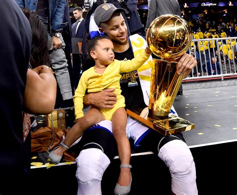 Stephen Curry Celebrates NBA Championship With Daughters